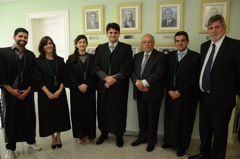 Da esquerda para a direita, os três novos Defensores Públicos: Gregory Victor, Marília Tenório e Ana Raisa. (Foto: @jhparaparazzo/Ascom-DPPE)