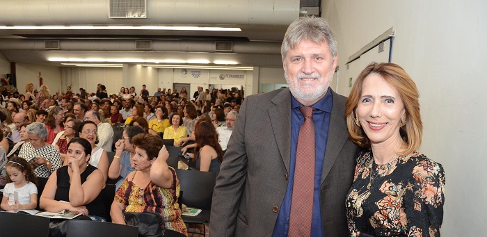 Edmundo Siqueira Campos e Cristina Sakaki receberam menção honrosa (Foto: Ascom/DPE)