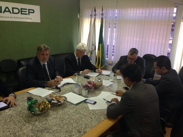Dirigentes de associações de todo o País e da ANADEP reúnem-se para definir estratégias. (Foto: Cortesia)
